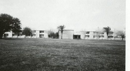 Murray Dormitory (Juntos 2001)